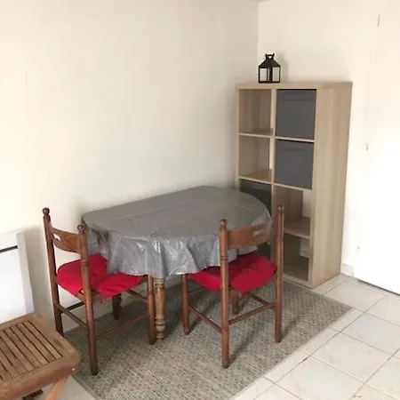 アパート Calme Et Confort, Avec 2 Lits ,a La Frontiere