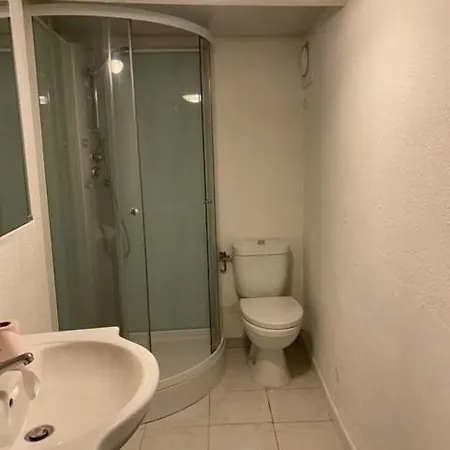 Calme Et Confort, Avec 2 Lits ,a La Frontiere *