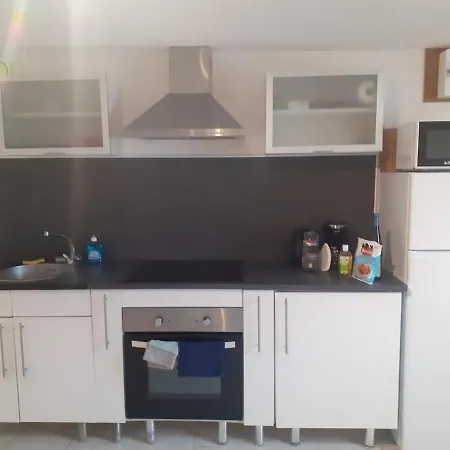 Calme Et Confort, Avec 2 Lits ,a La Frontiere アパート Audun-le-Tiche