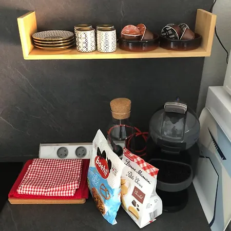 Calme Et Confort, Avec 2 Lits ,a La Frontiere アパート