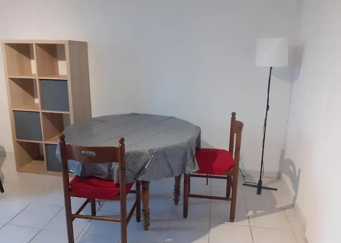 Calme Et Confort, Avec 2 Lits ,a La Frontiere Apartmán *
