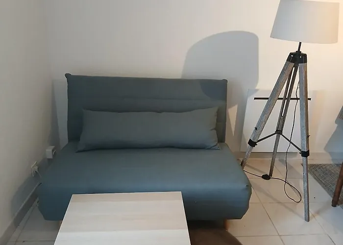 Calme Et Confort, Avec 2 Lits ,a La Frontiere Audun-le-Tiche